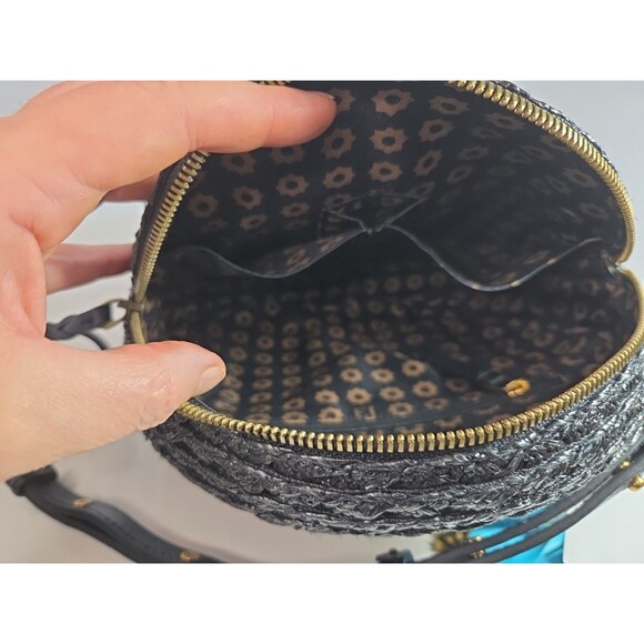 Eric Javits Canteen Style Black Woven Shoulder Bag w/Feather Details 9" Across - Picture 11 of 14